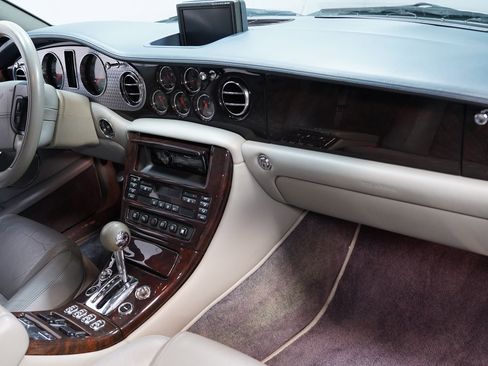 Used 2002 Bentley Arnage T image 40