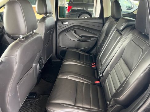 Used 2017 Ford Escape Titanium w/ Equipment Group 301A AWD/4WD image 9