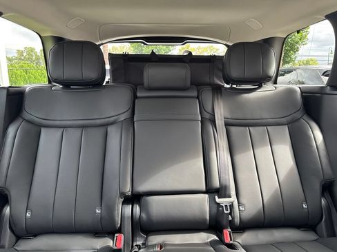 New 2026 Land Rover Range Rover SE AWD/4WD image 18