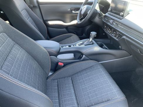 New 2025 Honda HR-V Sport image 6