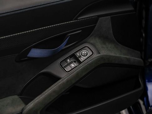 Used 2025 Porsche 718 Cayman GT4 RS RWD image 99