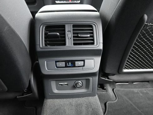 Used 2023 Audi Q5 2.0T Premium w/ Convenience Package image 20