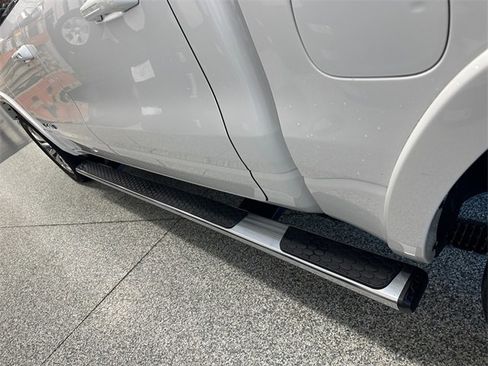 Used 2023 RAM 1500 Limited image 19