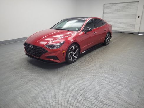 Used 2021 Hyundai Sonata SEL Plus w/ Tech Package FWD image 2