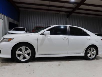 Used 2011 Toyota Camry SE w/ SE Extra-Value Pkg #1
