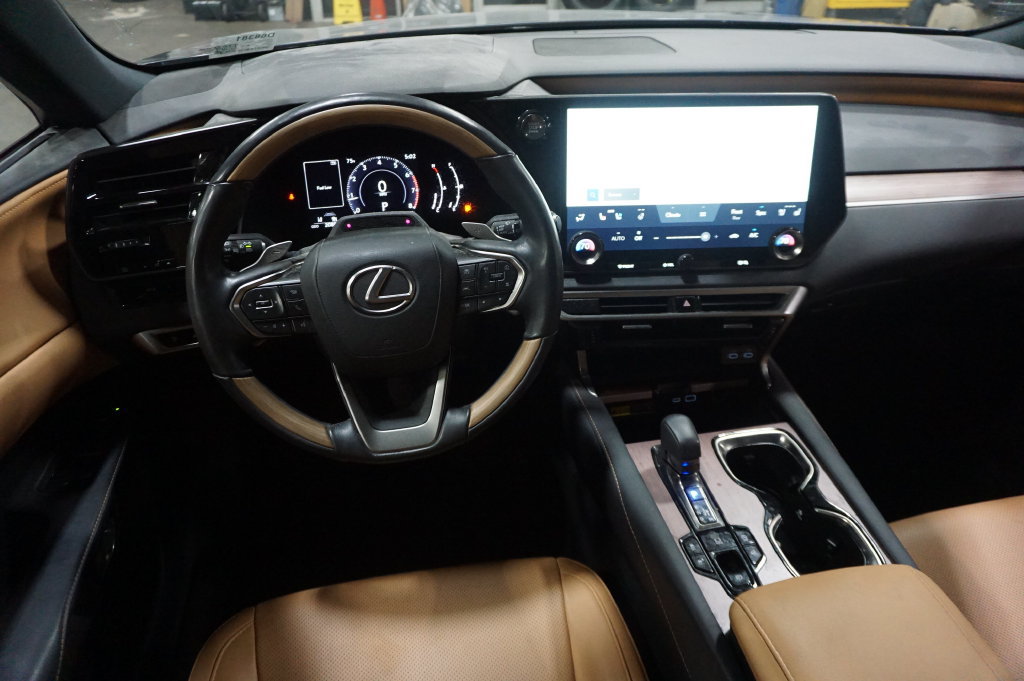 Used 2023 Lexus RX 350 Premium w/ Cold Area Package AWD/4WD image 6