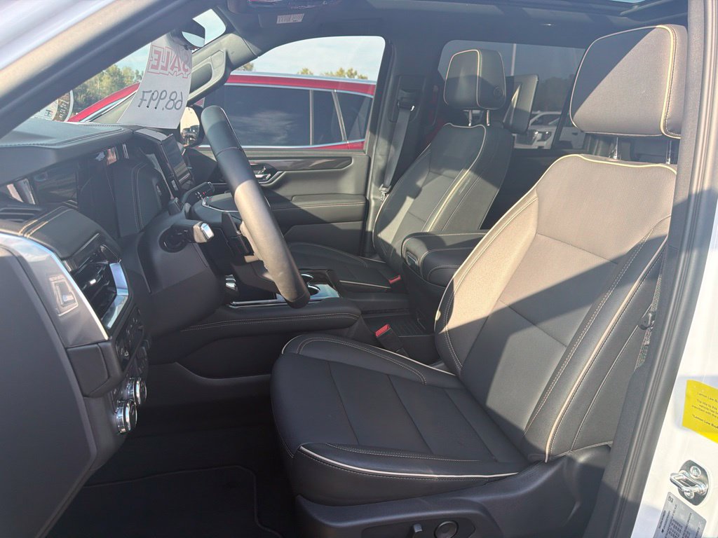 Used 2026 GMC Yukon XL Elevation w/ Elevation Premium Package AWD/4WD image 17