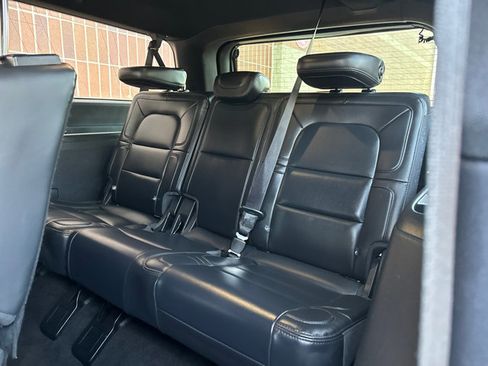 Used 2024 Lincoln Navigator L 4WD image 30