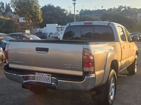 Used 2005 Toyota Tacoma PreRunner RWD image 3