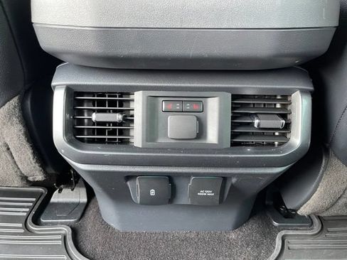 Used 2022 Ford F150 Lariat w/ Equipment Group 502A High AWD/4WD image 21