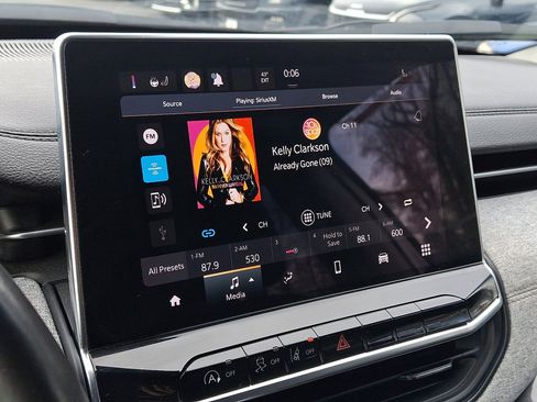 Certified 2022 Jeep Compass Latitude image 27