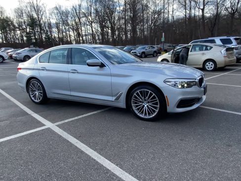Used 2020 BMW 530i xDrive 530i xDrive w/ Premium Package image 8