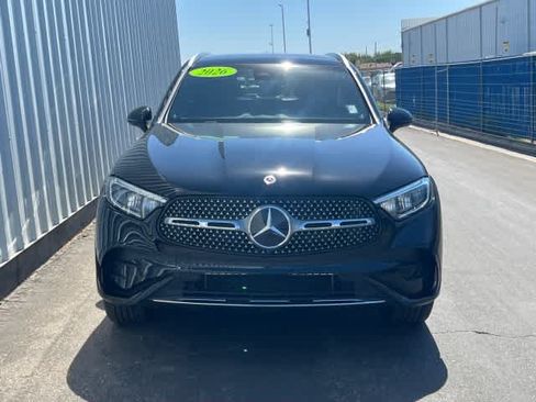 Used 2026 Mercedes-Benz GLC 300 image 2