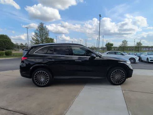 Used 2026 Mercedes-Benz GLC 300 image 7