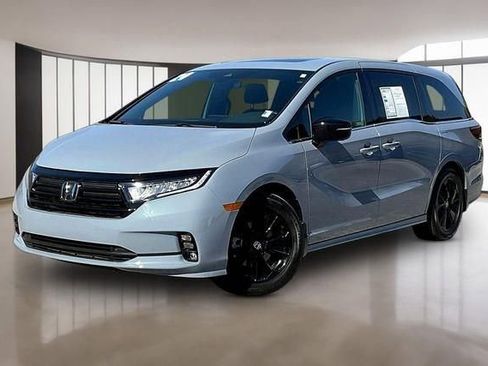 Used 2024 Honda Odyssey Sport image 1