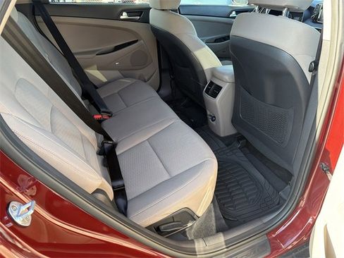 Used 2019 Hyundai Tucson Sport image 15