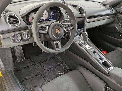 New 2025 Porsche 718 Boxster GTS image 3