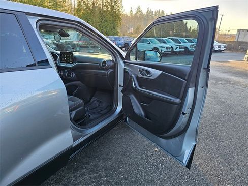 Used 2023 Chevrolet Blazer LT w/ Driver Confidence Package image 26