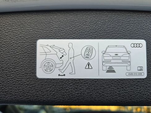 Used 2025 Audi Q7 3.0T Premium Plus image 18