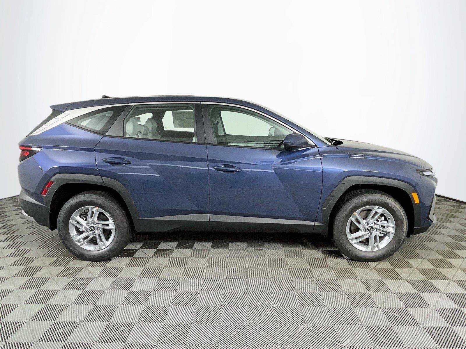 New 2026 Hyundai Tucson SE AWD/4WD image 9