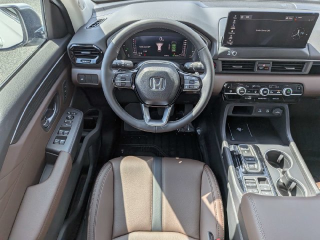 New 2026 Honda Pilot Touring image 17