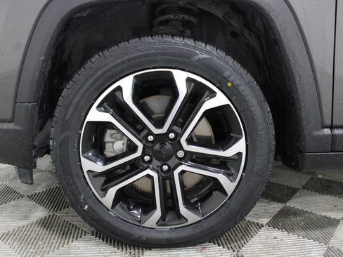 Used 2023 Jeep Compass Limited AWD/4WD image 30