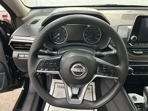 Used 2023 Nissan Altima 2.5 SV image 34