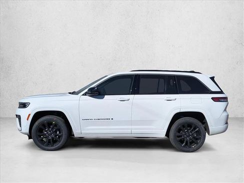 New 2026 Jeep Grand Cherokee Limited Reserve image 5