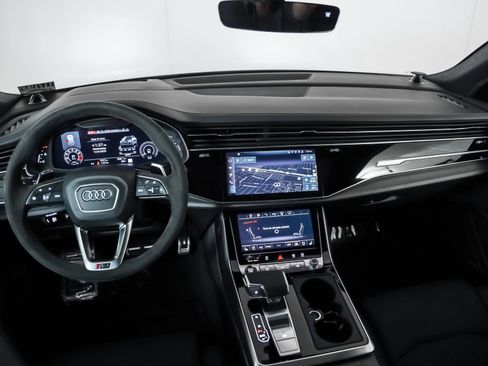Used 2025 Audi RS Q8 performance image 18