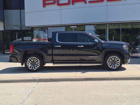 Used 2024 GMC Sierra 1500 Denali Ultimate AWD/4WD image 8