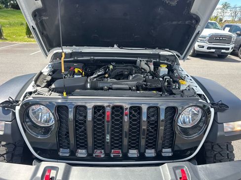 Used 2023 Jeep Gladiator Rubicon AWD/4WD image 10