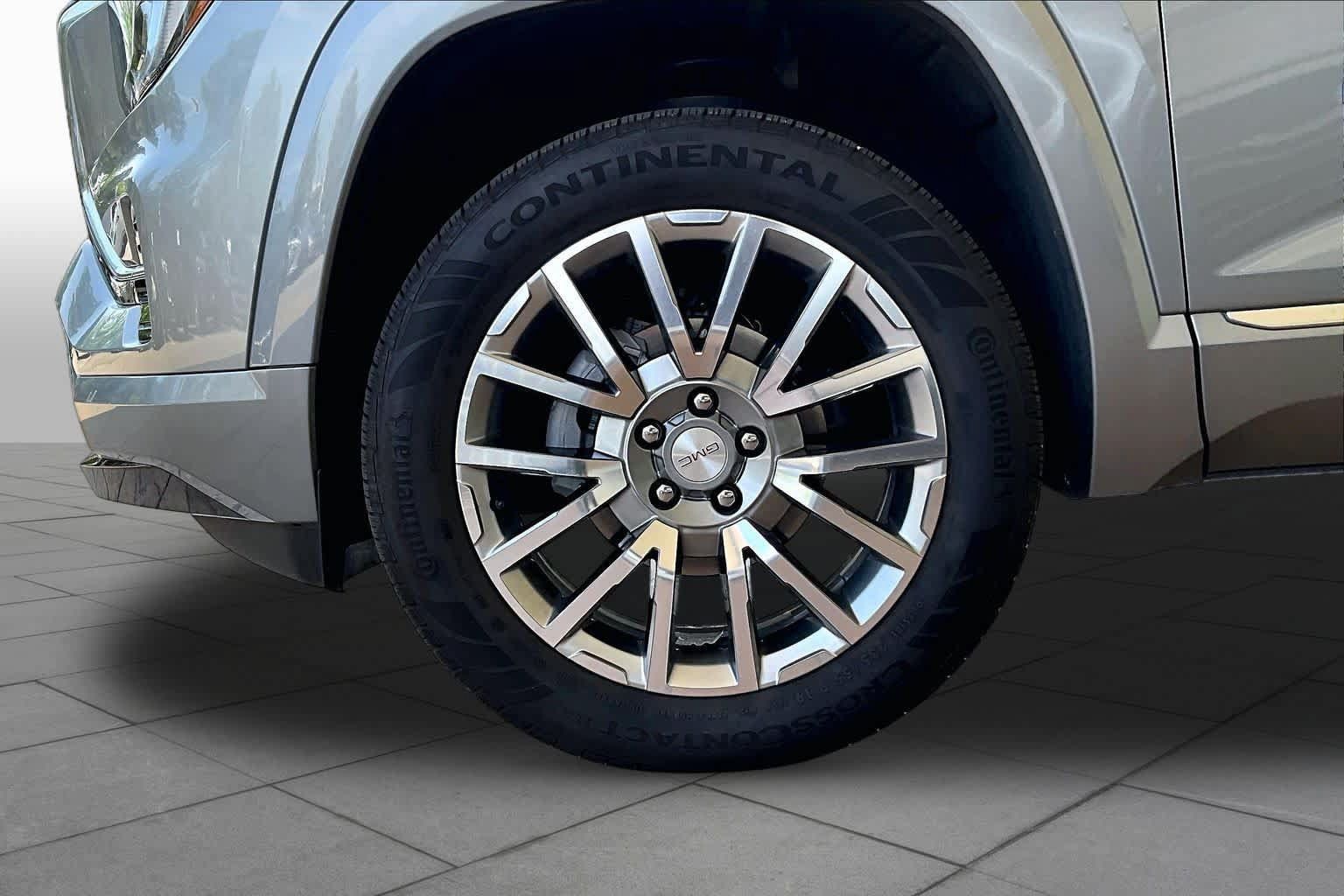 Used 2026 GMC Terrain Denali AWD/4WD image 10