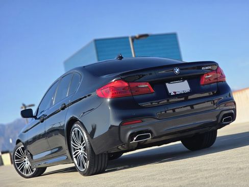 Used 2017 BMW 540i RWD image 2