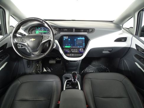 Used 2020 Chevrolet Bolt Premier w/ Infotainment Package image 30