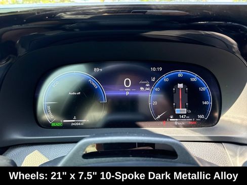 Used 2025 Toyota Crown w/ Advanced Technology Package AWD/4WD image 18