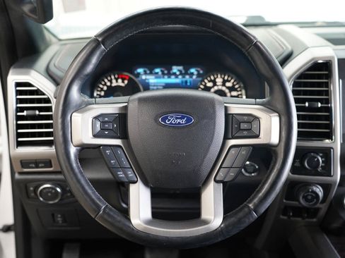 Used 2017 Ford F150 Platinum w/ Equipment Group 701A Luxury AWD/4WD image 12