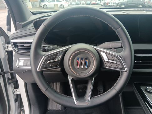 Used 2025 Buick Enclave Preferred FWD image 15