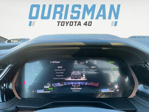 Used 2023 Jeep Grand Cherokee Summit w/ Advanced Protech Group IV image 2