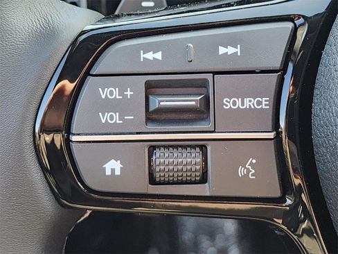 Used 2025 Honda Civic Sport image 31