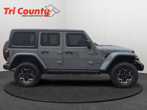 Used 2021 Jeep Wrangler Unlimited Rubicon 4xe w/ Dual Top Group AWD/4WD image 9