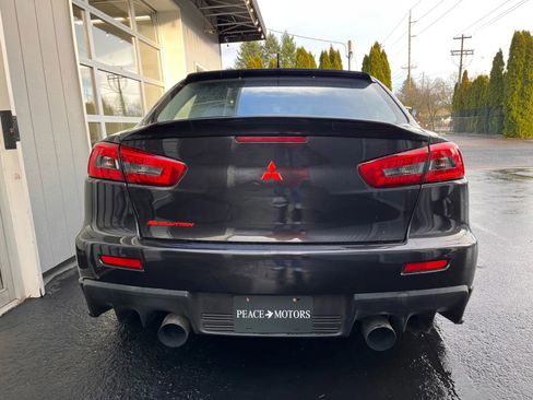 Used 2010 Mitsubishi Lancer Evolution GSR image 8