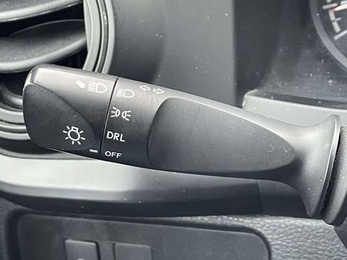 Used 2020 Toyota Tacoma SR image 29