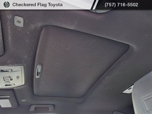 Used 2023 Lexus UX 250h F Sport image 9