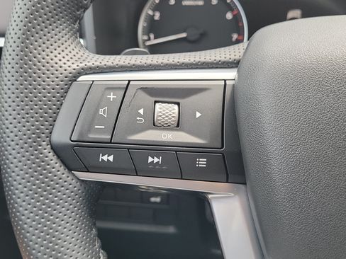 Used 2025 Mitsubishi Outlander SE FWD image 22