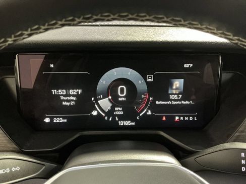 Used 2025 GMC Acadia Denali w/ LPO, Floor Liner Package FWD image 18