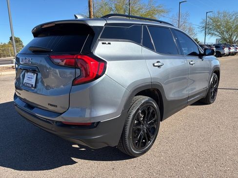 Used 2020 GMC Terrain SLE w/ Elevation Edition image 5