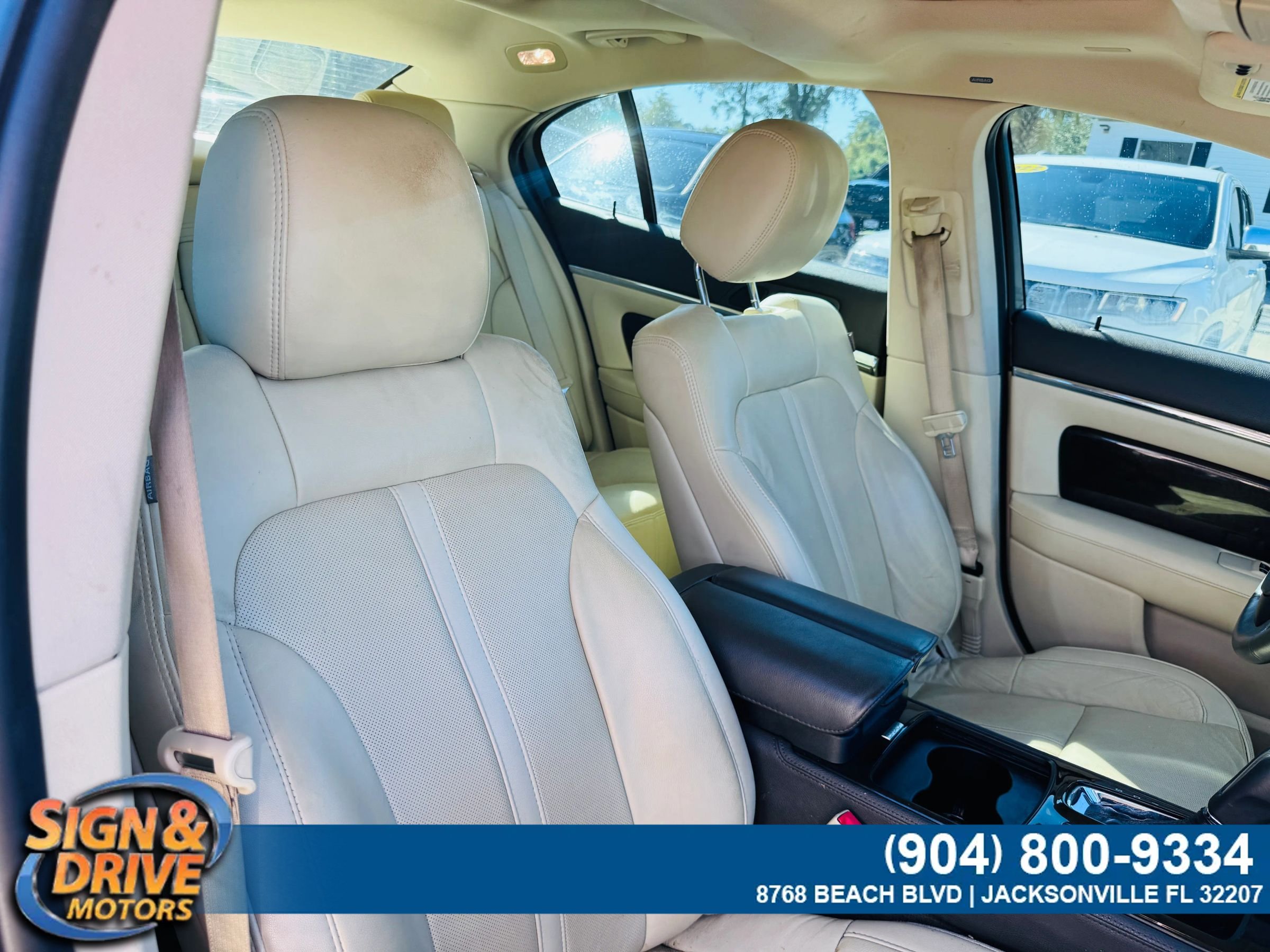 Used 2014 Lincoln MKS w/ Equipment Group 101A FWD image 13
