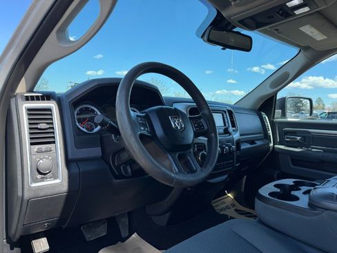 Used 2016 RAM 1500 Classic SLT AWD/4WD image 14