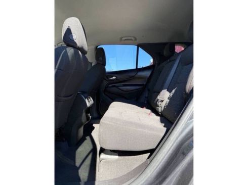 Used 2018 Chevrolet Equinox LT image 11