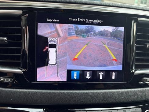 Used 2019 Chrysler Pacifica Touring-L Plus FWD image 20